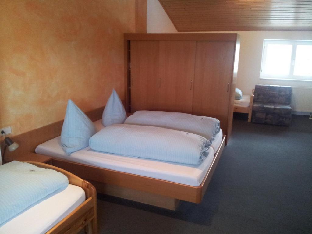Berghofstueble Obermarchtal Hotell Rum bild